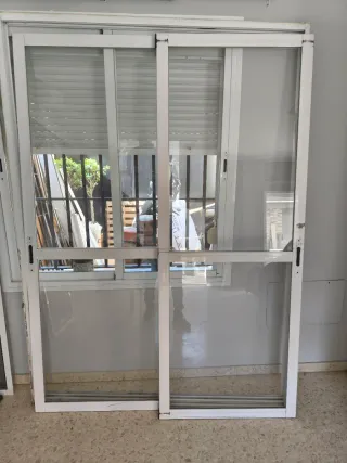 Cierre aluminio blanco salón corredera