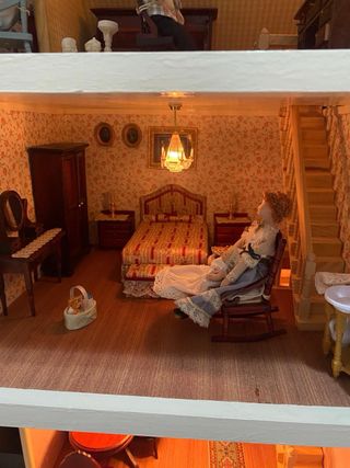 Casa delle bambole stile vittoriano