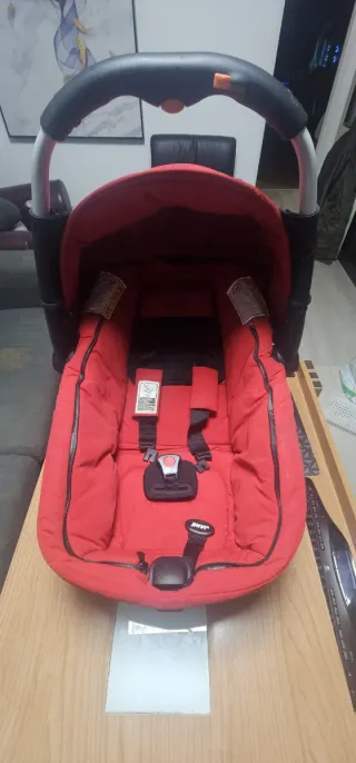 Silla de coche para bebé roja JANE