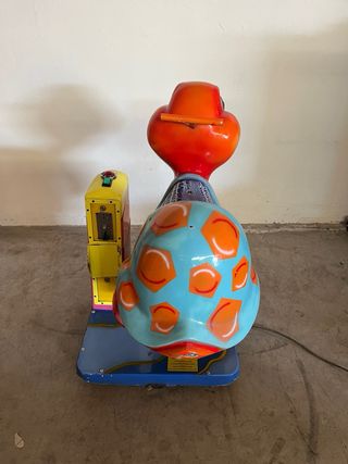 Máquina infantil de tortuga.