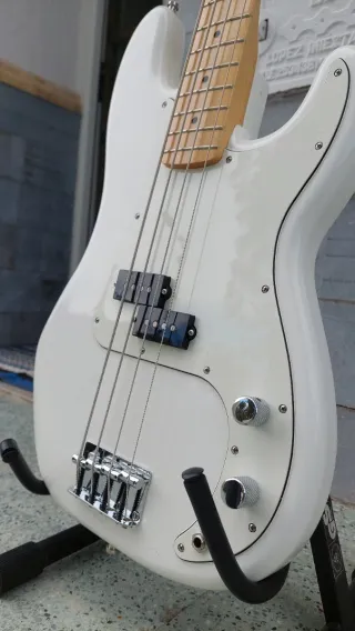 Fender Precision Bass Player PWT Blanco-Impecable