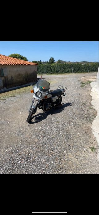 Kawasaki KZ400 Clásica 70s