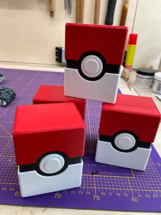 Caja de cartas Pokémon