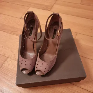 Zapatos peep toe Louis Vuitton Talla 40