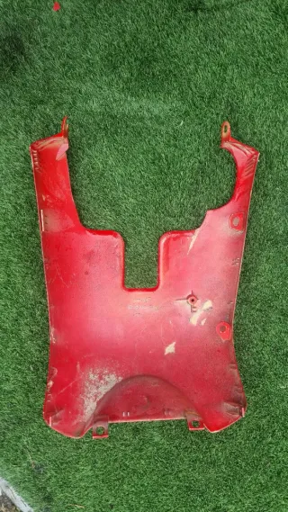 Tapas delantera Piaggio NRG