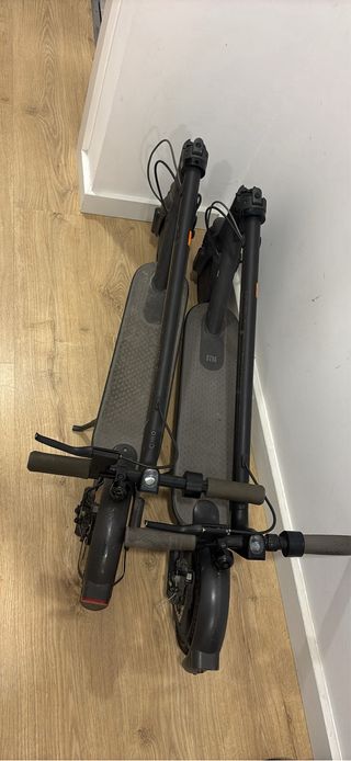 Pareja Patinetes Eléctricos Xiaomi Mi2 y Mi1