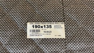 Colchón y base tapizada cama 135x190