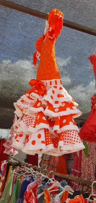 Trajes flamenca niña .desde 15€ hasta 30€