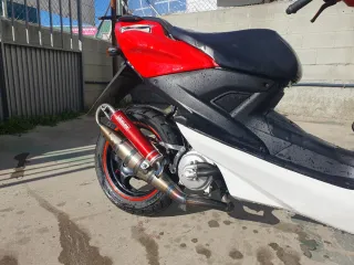 Yamaha Aerox Edición Max Biaggi