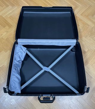 Maleta Rígida Grande American Tourister Negra