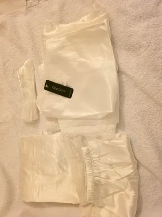 Conjunto Pijama Satén 4 Piezas