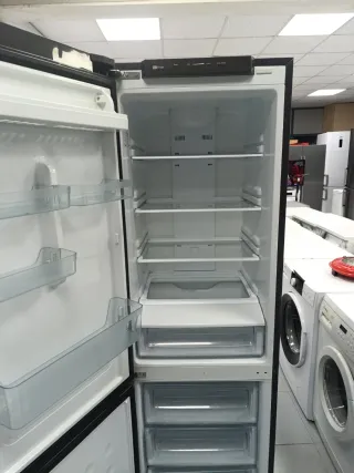 Nevera Samsung 1.88m x 60cm