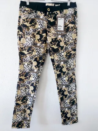 Pantalón vaquero estampado