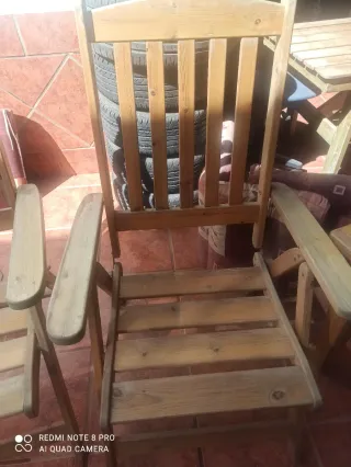 Mesa de jardín de madera