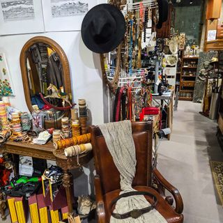 Cinto Pele Genuína CALEI Fivela Coração Vintage