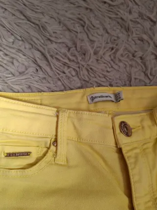 Pantalones pitillo tiro bajo