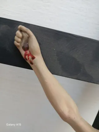 Crucifijo antiguo INRI