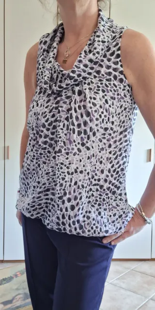 Camicia senza maniche maculata