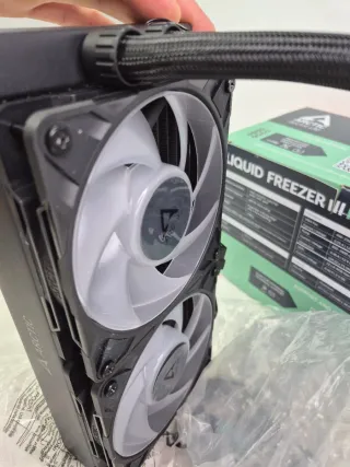 Arctic Liquid Freezer III pro 240 argb