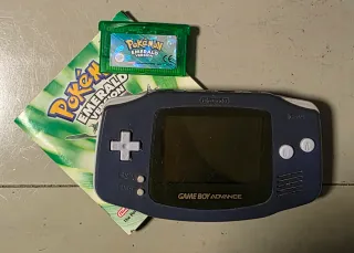 Videoconsola Game Boy advance con juego Pokemon