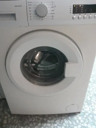 Lavadora Blanca Frontal. 8kg