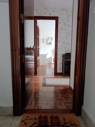 VENTA: León, 5 4. PISO luminoso con amplia terraza