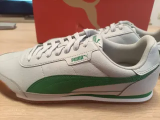 Zapatillas Puma Blancas y Verdes