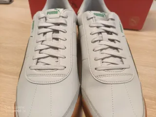 Zapatillas Puma Blancas y Verdes