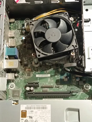 Pc Lenovo i5-9400, Win 11, 8Gb RAM, 256Gb Nvme