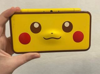 Nintendo 2DS XL Pikachu Edition