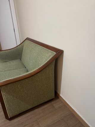 Sofá de 2 plazas en buen estado