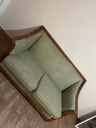 Sofá de 2 plazas en buen estado