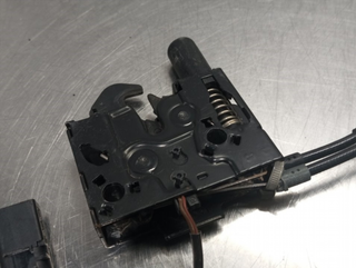 CERRADURA CAPO AUDI Q3 SPORTBACK (F3N) 83A8235090