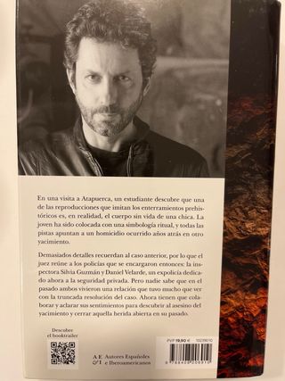 2 best seller: Reina Roja y La Huella del Mal