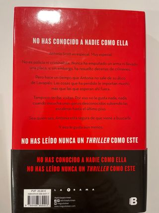 2 best seller: Reina Roja y La Huella del Mal