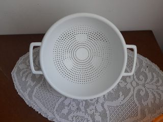 Set 5 Utensili Cucina: Scolapasta, Tagliere