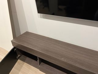 Mueble TV marrón y negro Largo 191 Ancho 40