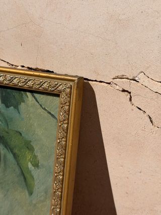 Cuadro de madera tallada