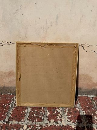 Cuadro de madera tallada