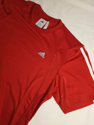 Camiseta deportiva adidas