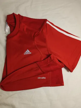 Camiseta deportiva adidas
