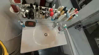 Lavabo Roca con espejo