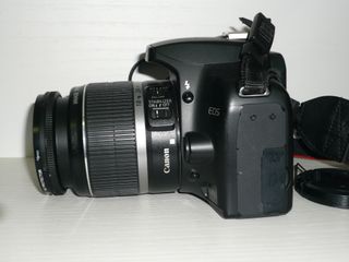 Canon EOS 1000D + Objetivo EF-S 18-55mm