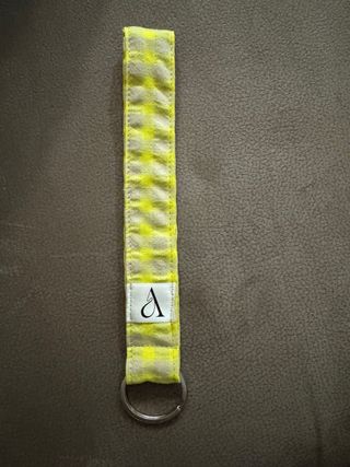 Llavero cuadros vichy amarillo