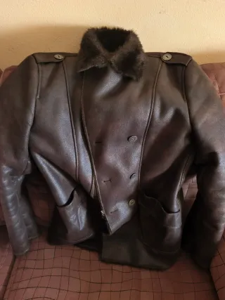 Cazadora Adolfo Domínguez Marrón Piel