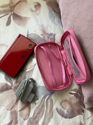 Nintendo DS 25 aniversario+ Cargador y Funda