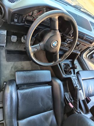 BMW Serie 5  E34 M5  1989