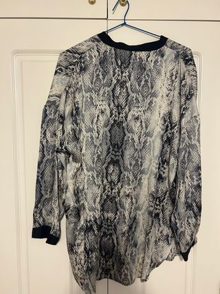 Camisa Zara Estampado Serpiente