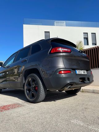 Jeep Cherokee 2016
