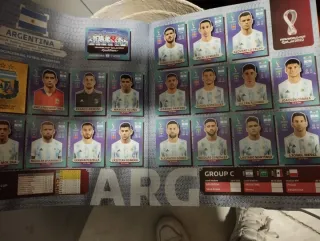 Álbum Panini FIFA World Cup Qatar 2022 completo